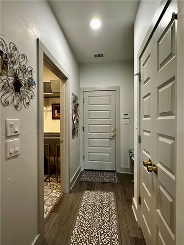4105 Peregrine Court, Bryan, TX 77802
