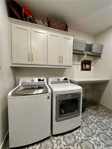 4105 Peregrine Court, Bryan, TX 77802