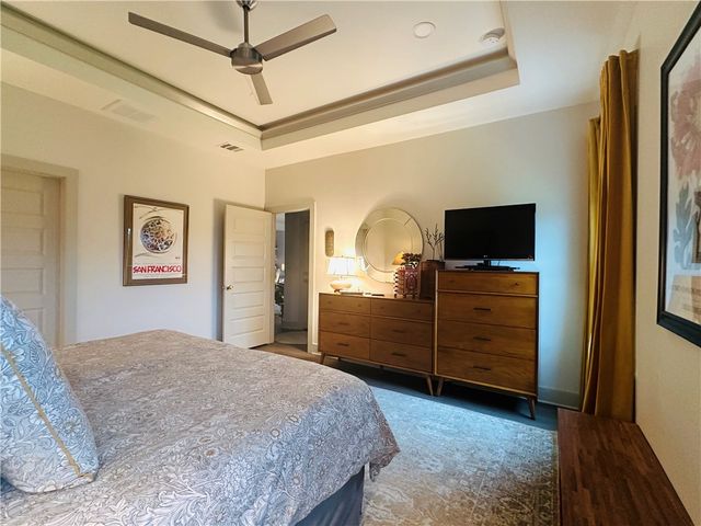 4105 Peregrine Court, Bryan, TX 77802
