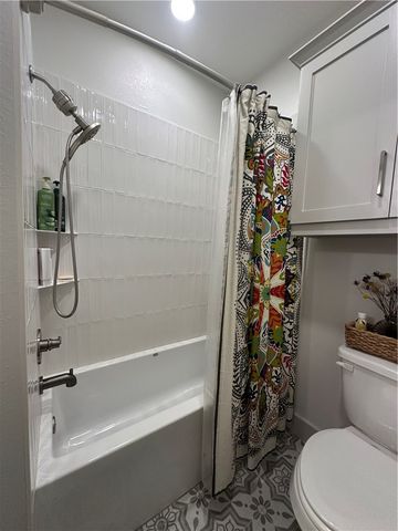 4105 Peregrine Court, Bryan, TX 77802