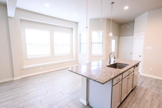 7912 Spring Run Drive, Magnolia, TX 77354