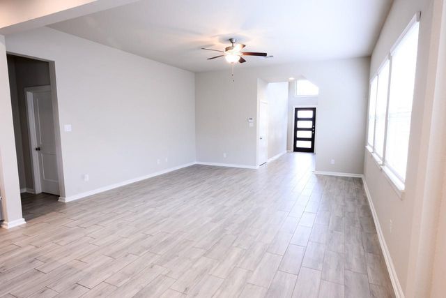 7912 Spring Run Drive, Magnolia, TX 77354