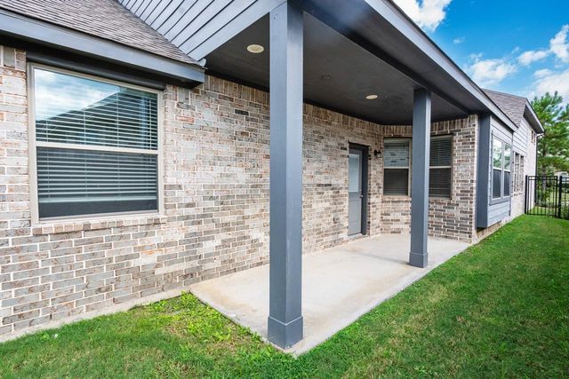 7912 Spring Run Drive, Magnolia, TX 77354