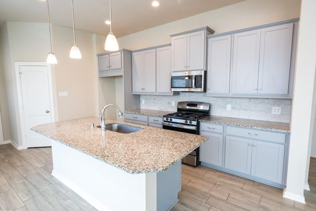 7912 Spring Run Drive, Magnolia, TX 77354
