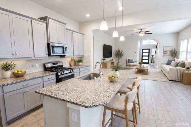 7912 Spring Run Drive, Magnolia, TX 77354