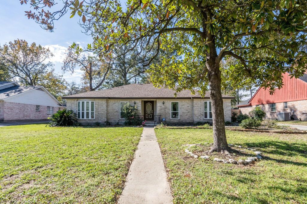 22315 Kenchester Drive, Houston, TX 77073