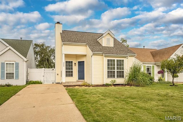 2666 Liberty Gardens Drive, Florissant, MO 63031