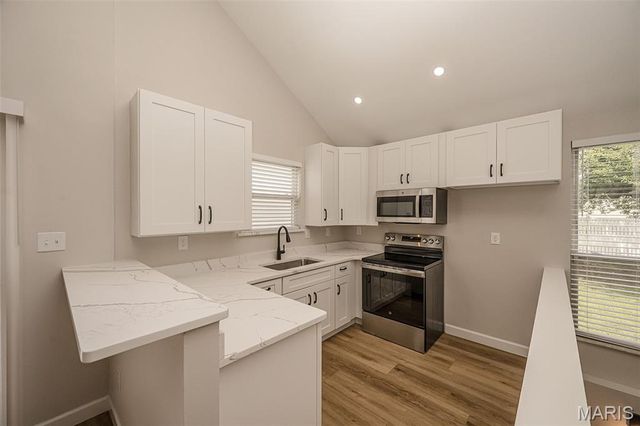 2666 Liberty Gardens Drive, Florissant, MO 63031