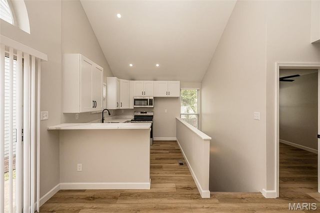 2666 Liberty Gardens Drive, Florissant, MO 63031