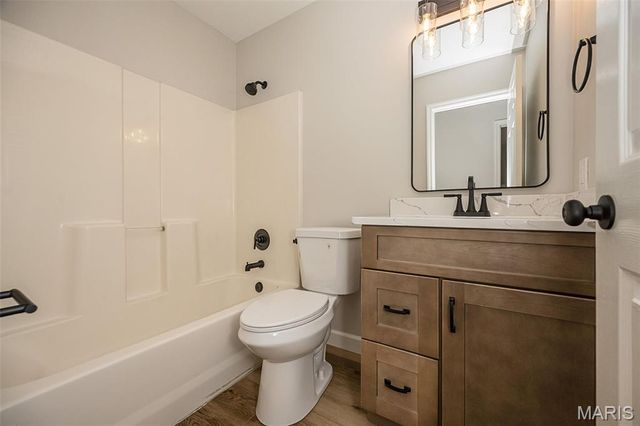 2666 Liberty Gardens Drive, Florissant, MO 63031