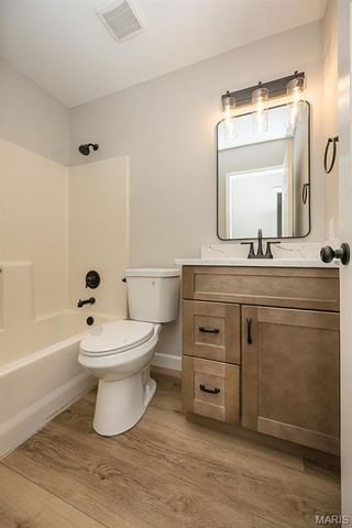 2666 Liberty Gardens Drive, Florissant, MO 63031