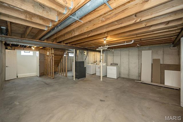 2666 Liberty Gardens Drive, Florissant, MO 63031