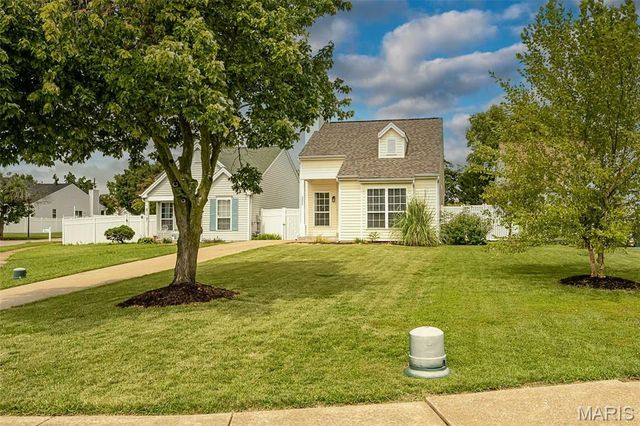 2666 Liberty Gardens Drive, Florissant, MO 63031
