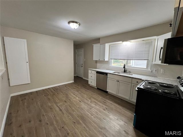 273 Buddie Avenue, St Louis, MO 63135