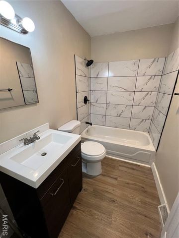 273 Buddie Avenue, St Louis, MO 63135