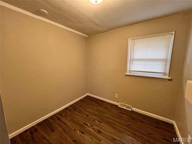 273 Buddie Avenue, St Louis, MO 63135