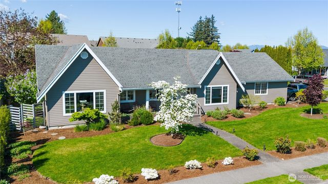 1277 Aaron Drive, Lynden, WA 98264