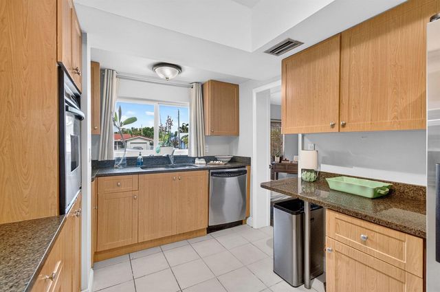 254 NW 6th Avenue, Boca Raton, FL 33432