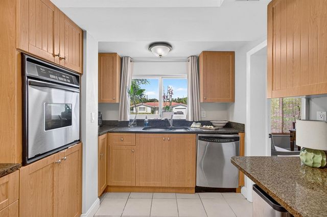 254 NW 6th Avenue, Boca Raton, FL 33432