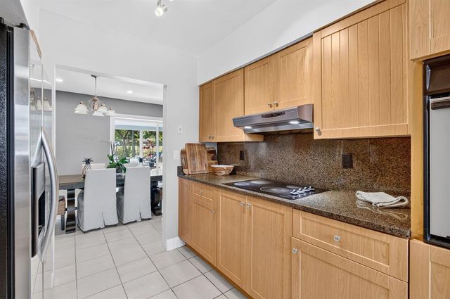254 NW 6th Avenue, Boca Raton, FL 33432