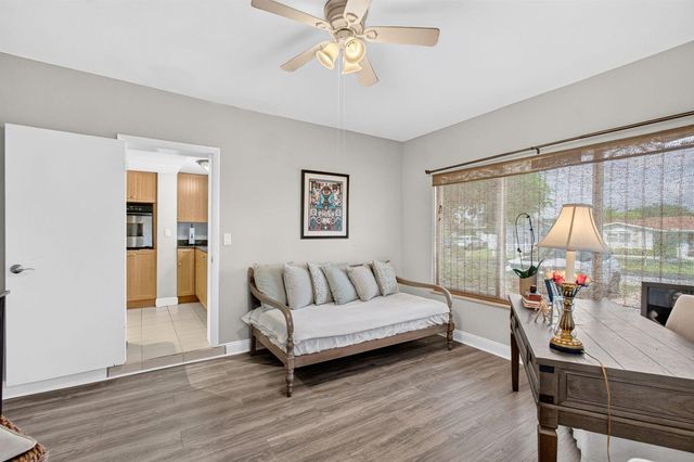 254 NW 6th Avenue, Boca Raton, FL 33432