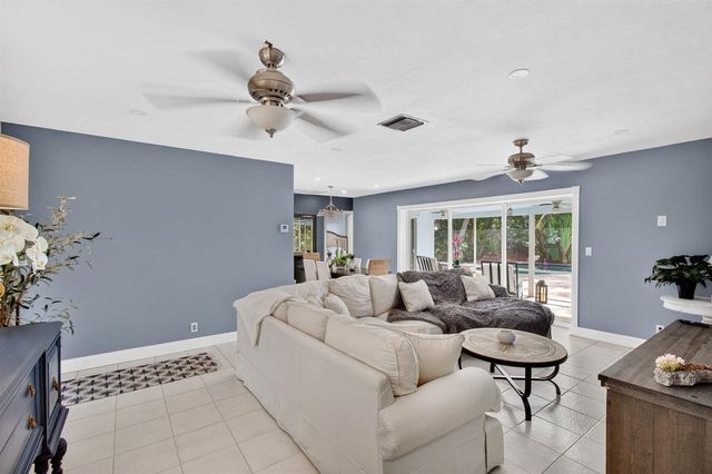 254 NW 6th Avenue, Boca Raton, FL 33432