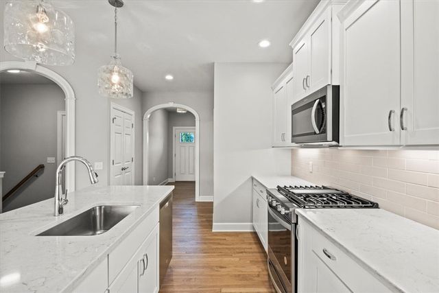 107 Cedarway Circle 410, Webster, NY 14580