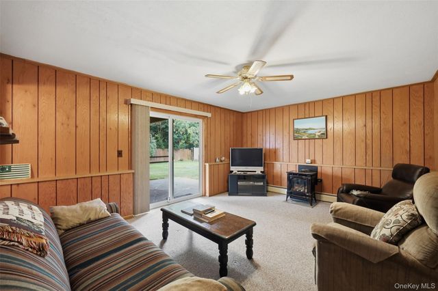 32 Van Zandt Drive, Pearl River, NY 10965