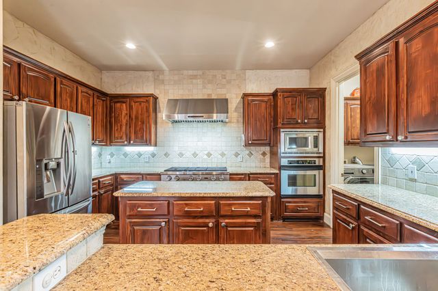 1018 Pedernales Trail, Irving, TX 75063