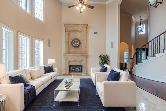 1018 Pedernales Trail, Irving, TX 75063