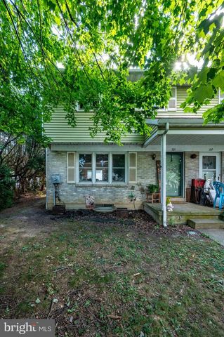 521 LINDEN ST, Leesport, PA 19533