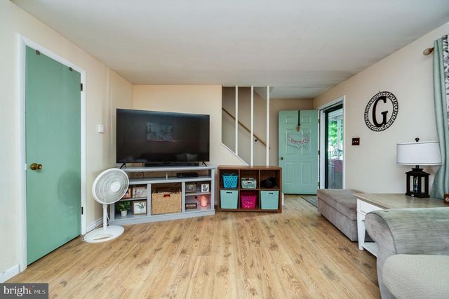 521 LINDEN ST, Leesport, PA 19533