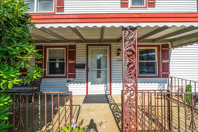 120 Ranch Lane, Levittown, NY 11756