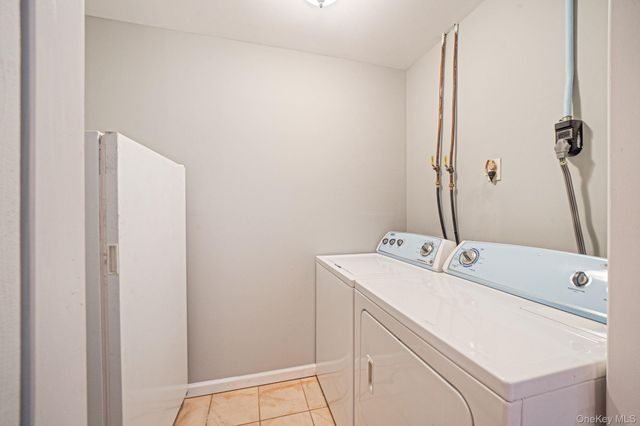 120 Ranch Lane, Levittown, NY 11756