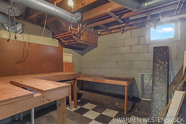 199 W 9th Street, Holland, MI 49423