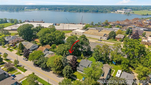 199 W 9th Street, Holland, MI 49423