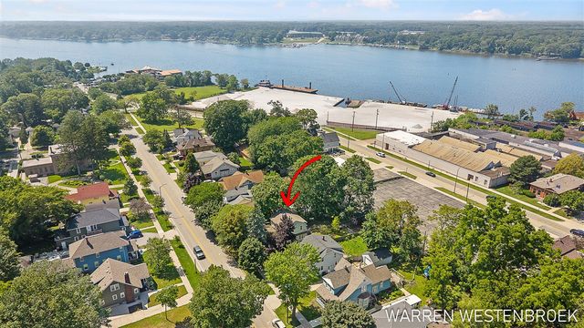 199 W 9th Street, Holland, MI 49423