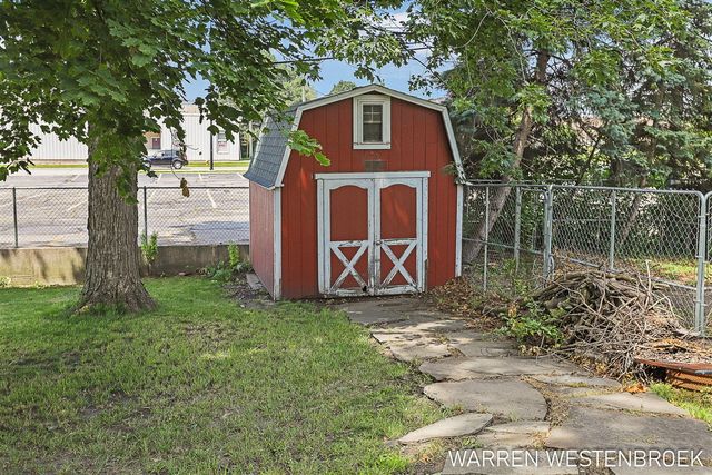 199 W 9th Street, Holland, MI 49423
