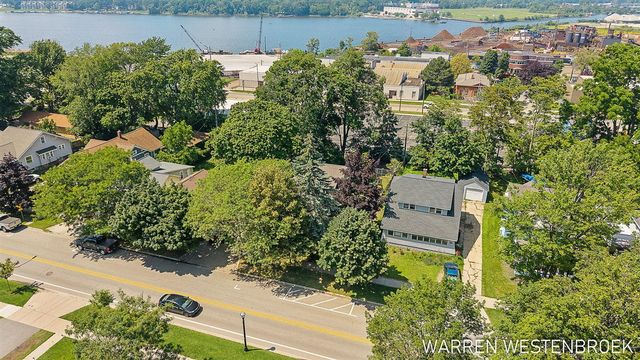 199 W 9th Street, Holland, MI 49423