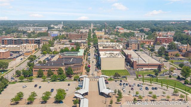 199 W 9th Street, Holland, MI 49423