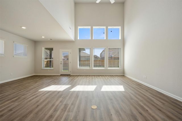 102 Hedge Green HOLW, Hutto, TX 78634