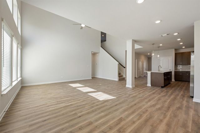 102 Hedge Green HOLW, Hutto, TX 78634