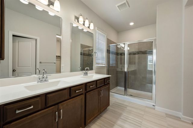 102 Hedge Green HOLW, Hutto, TX 78634