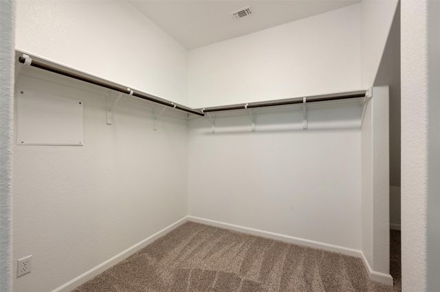 102 Hedge Green HOLW, Hutto, TX 78634