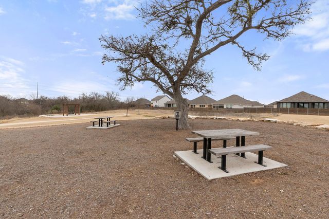 102 Hedge Green HOLW, Hutto, TX 78634