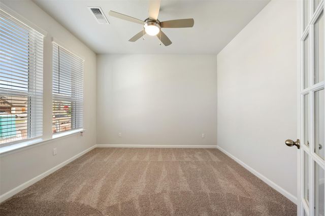 102 Hedge Green HOLW, Hutto, TX 78634
