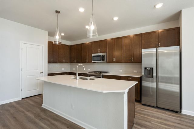 102 Hedge Green HOLW, Hutto, TX 78634