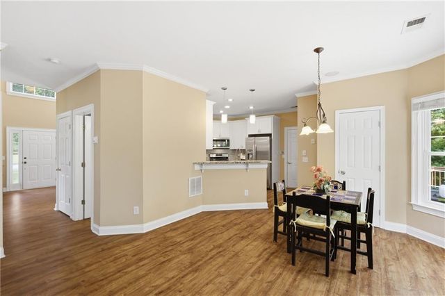 2314 Kennesaw Oaks Trail NW, Kennesaw, GA 30152