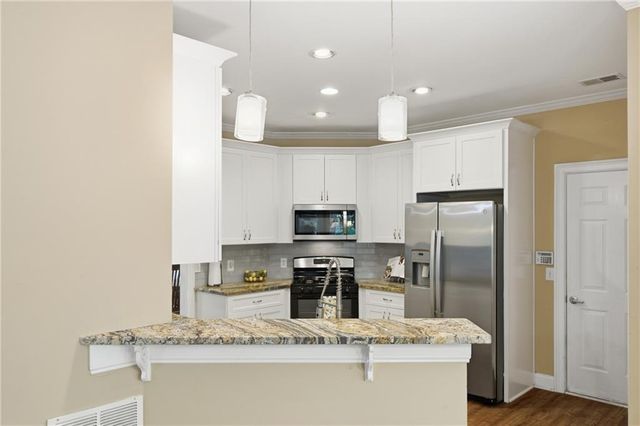 2314 Kennesaw Oaks Trail NW, Kennesaw, GA 30152