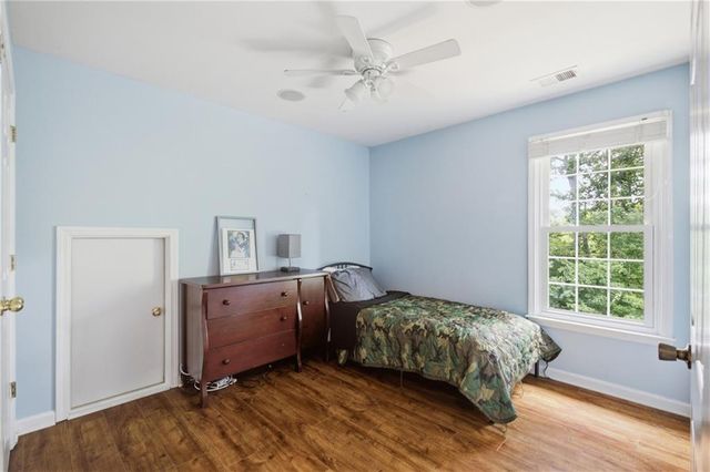2314 Kennesaw Oaks Trail NW, Kennesaw, GA 30152